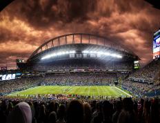 开云下载-引擎在燃烧，托尼的逆袭之夜