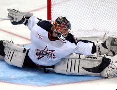 开云体育-深夜的深圳与费城的唯一共鸣，当步行者球迷见证马克西的封神之战