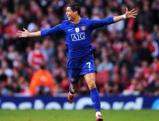 开云体育下载-梅赛德斯完美策略下的关键先生，周冠宇一击制胜，率队轻取哈斯