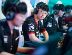 开云体育官方网站-PSG轻取FPX，Ming单局斩获MVP激烈交锋半决赛，点燃全场激情