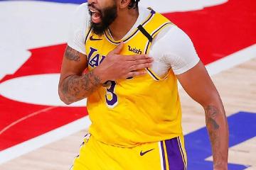 开云体育官网-湖人主场大胜老鹰，状态神勇