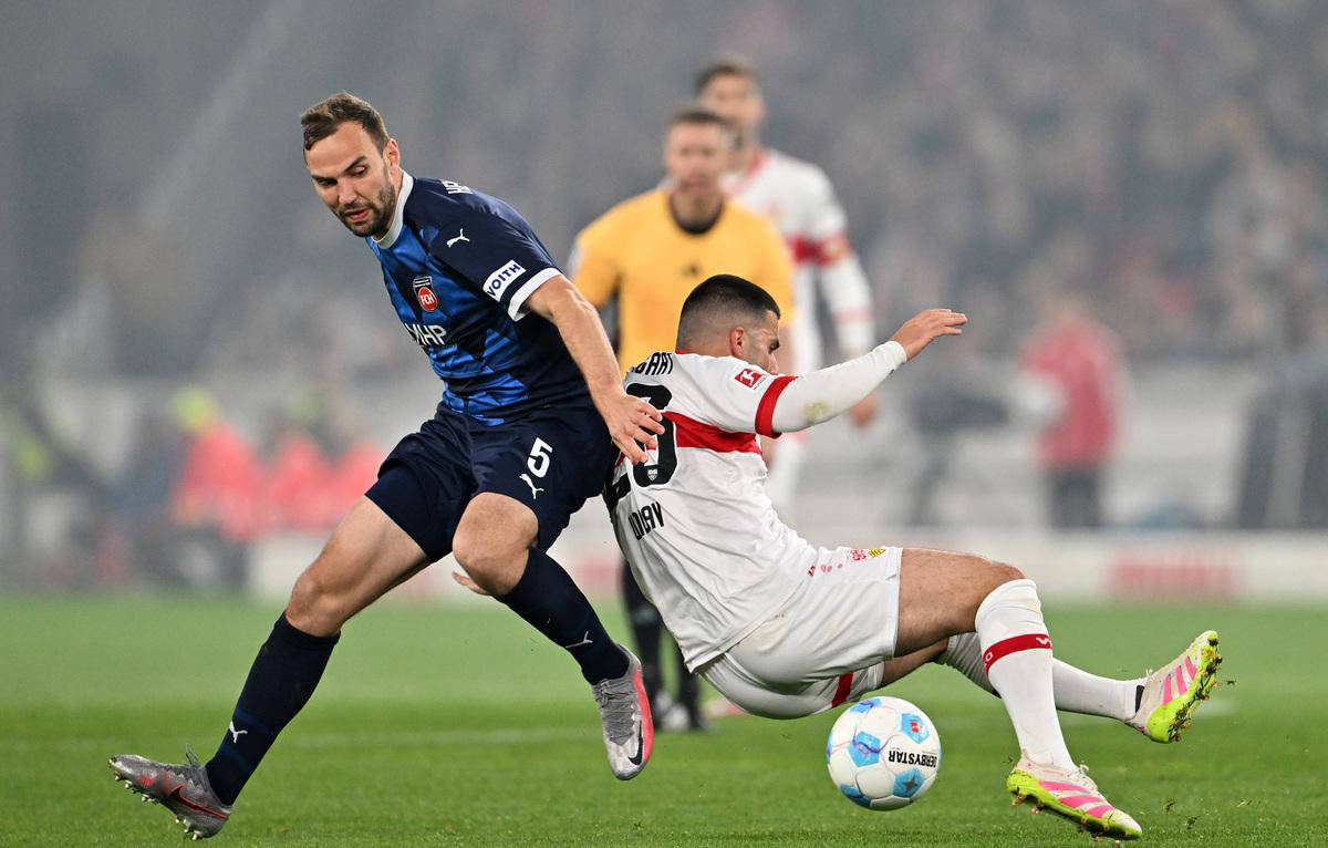 开云体育在线-斯图加特客场获胜，表现稳健