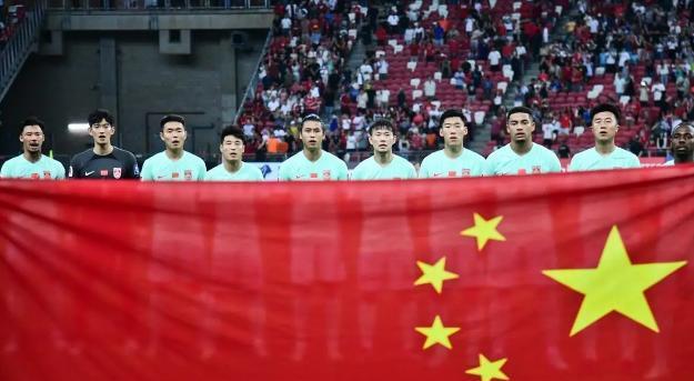 开云官网-法甲劲旅续约主力后卫，稳固球队后防