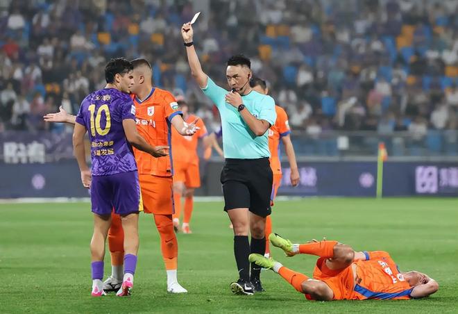 开云体育APP下载-卡迪夫城连胜收官,为保级希望注入信心