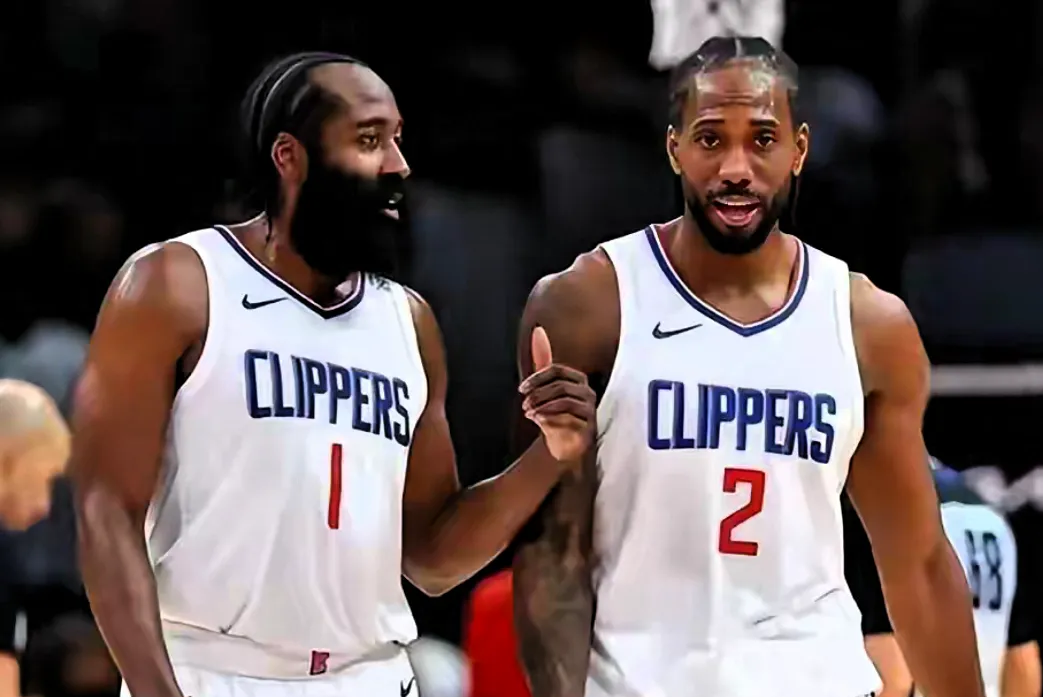 开云官方app入口-快船战胜尼克斯，保住季后赛希望