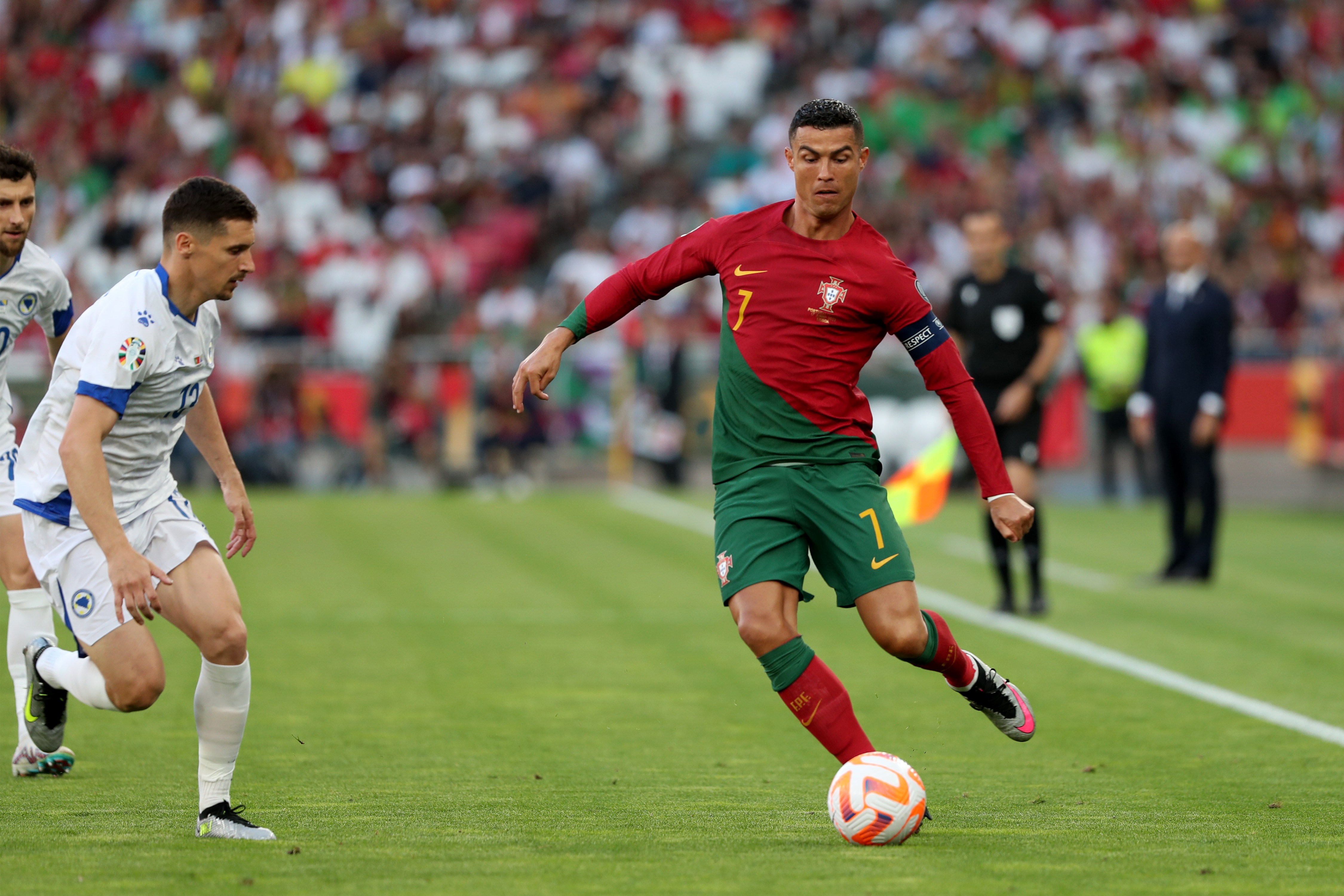 开云体育中国-关于欧预赛比赛场上热闹非凡,实力碰撞的信息