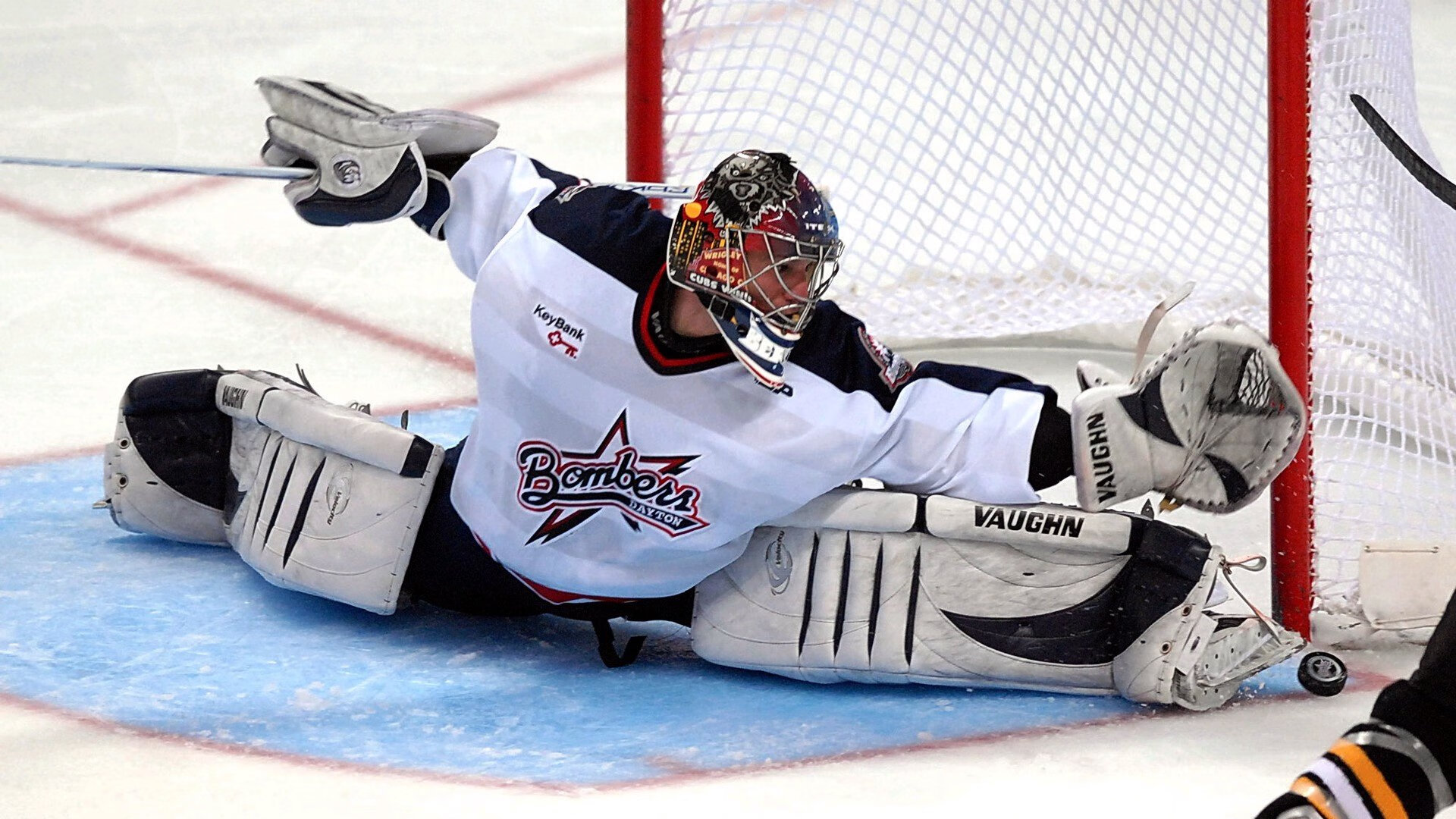 开云体育-深夜的深圳与费城的唯一共鸣，当步行者球迷见证马克西的封神之战